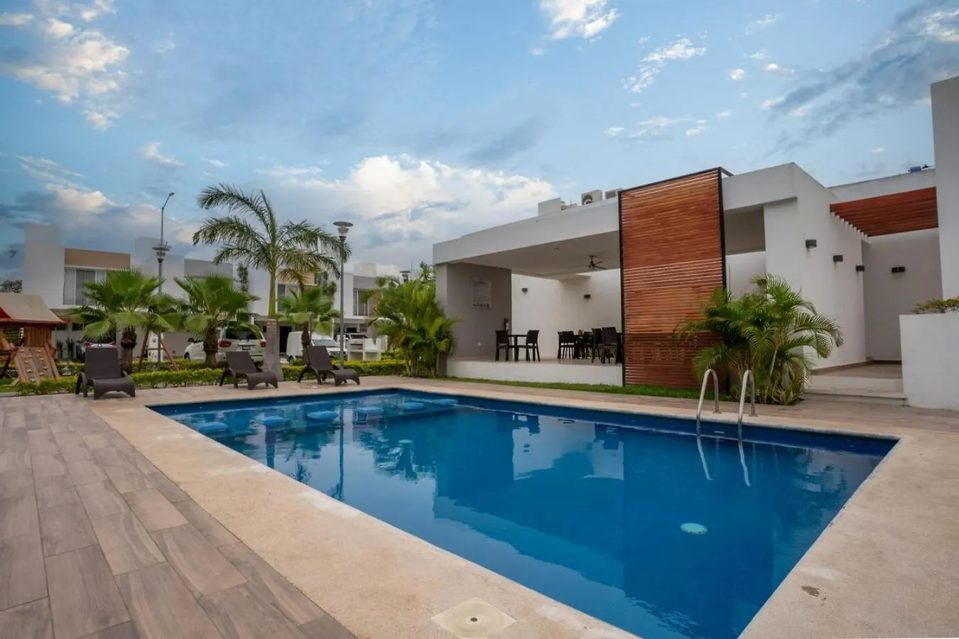 3Br Modern House Located In Downtown'S Heart Villa Cancun